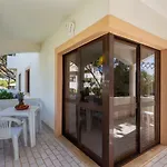 Host Wise - Fresh Sunny Flat With Pool & Terrace Apartment
