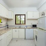 Host Wise - Fresh Sunny Flat With Pool & Terrace * Olhos de Agua (Albufeira)