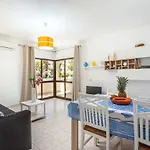 Apartamento Host Wise - Fresh Sunny Flat With Pool & Terrace