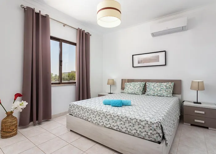 Host Wise - Fresh Sunny Flat With Pool & Terrace אולוס די אגווה